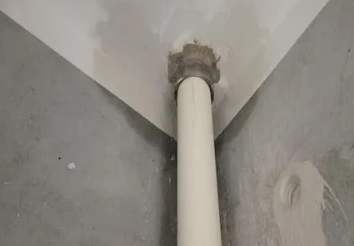 伍家岗卫生间测漏水之渗水防护